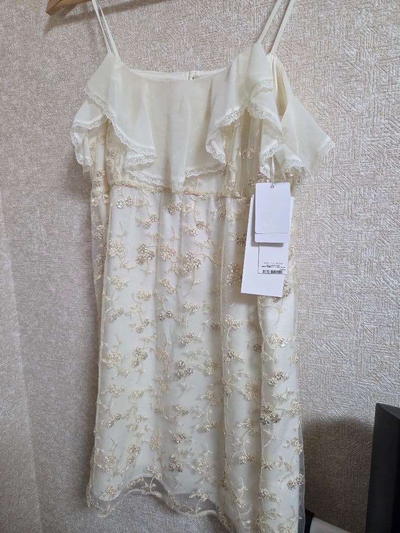 M*K様 新品タグ付き　リリーブラウン　フラワービジューレースミニワンピース