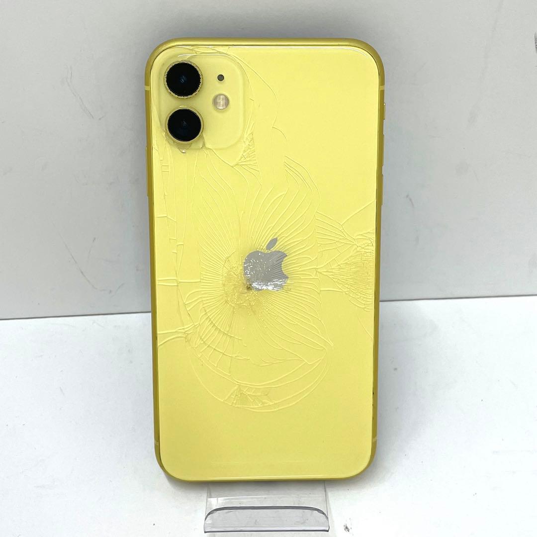 Apple iPhone11 128GB イエロー au 背面割れジャンク品