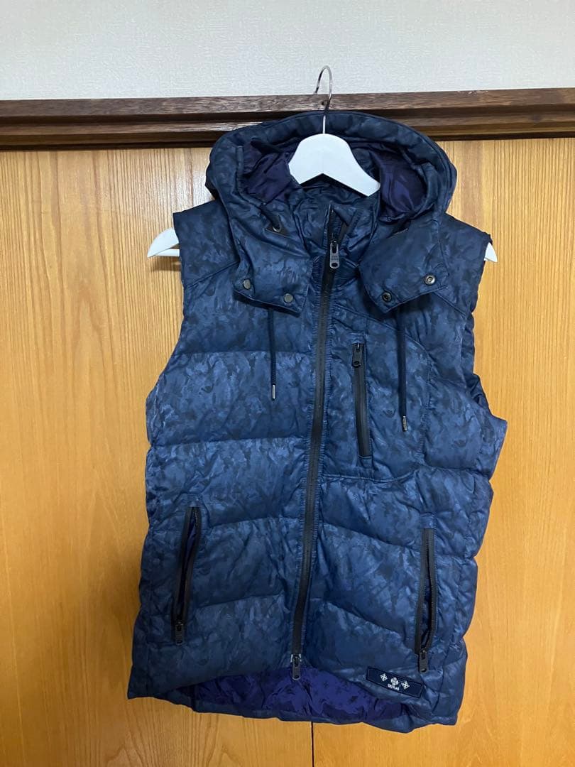 1974様用TATRAS ネイビー フード付きダウンベスト