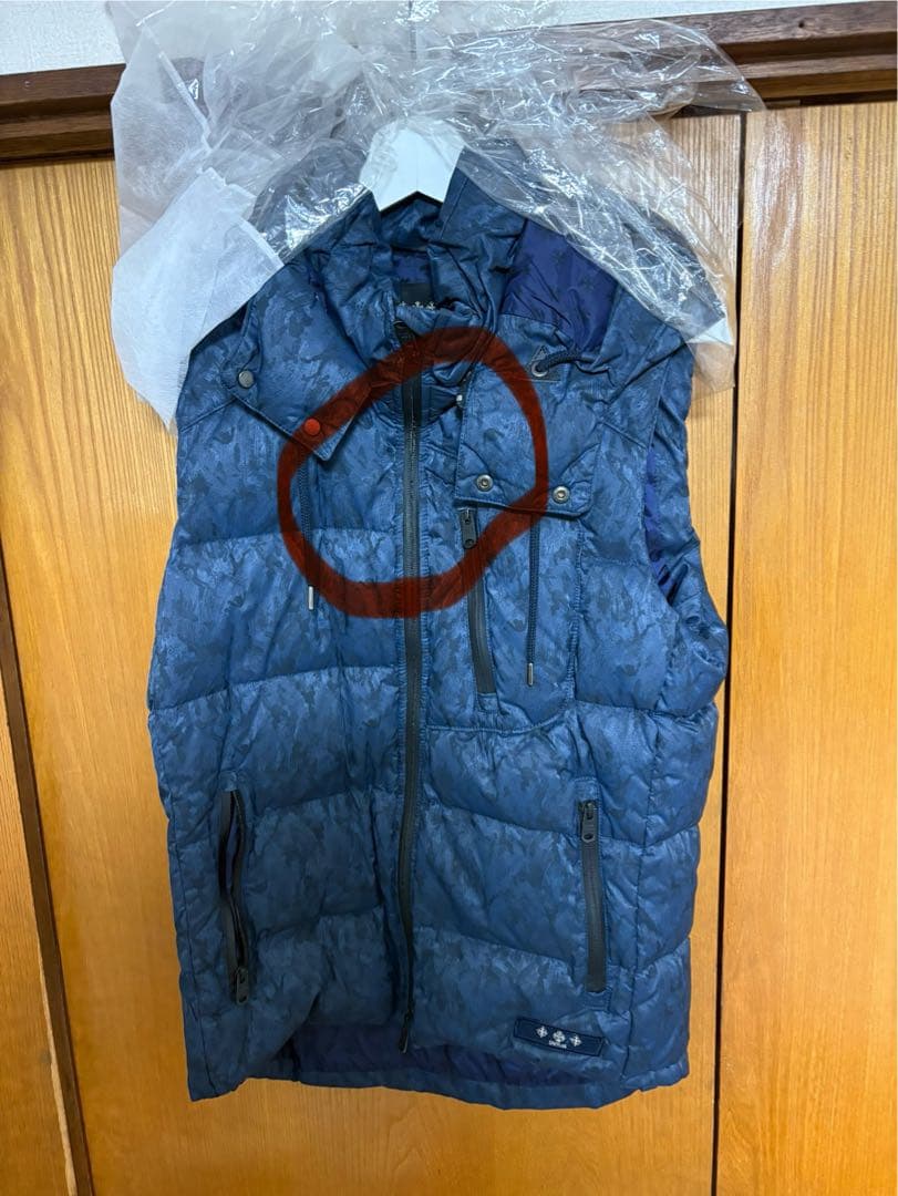 1974様用TATRAS ネイビー フード付きダウンベスト