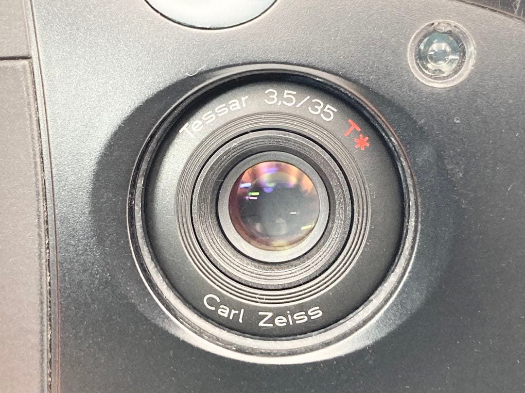 【動作品】KYOCERA SLIM-T　コンパクトカメラ　動作確認済み　C36