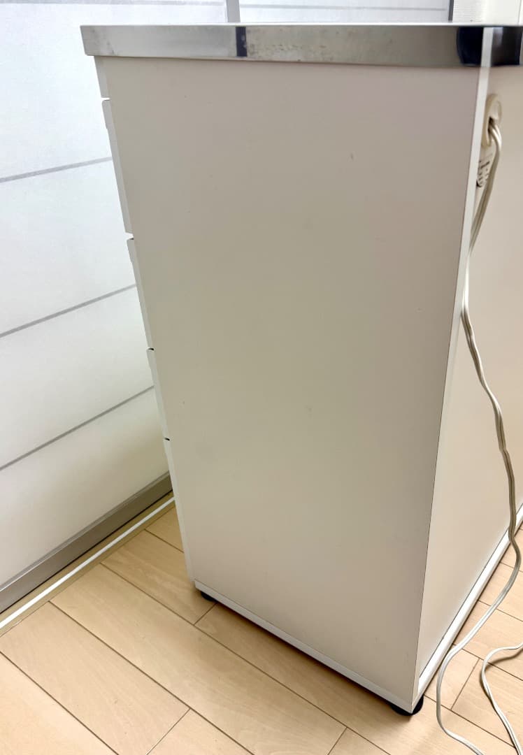 送料込 キッチンキャビネット90 引出6 ステンレス天板 キャスター電源付 国産