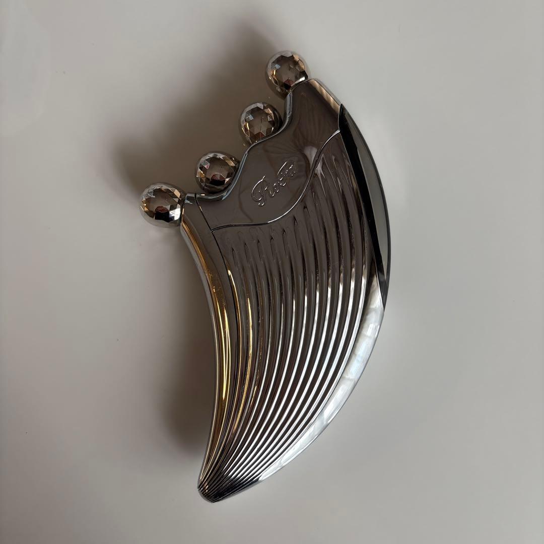 リファ ReFa 4 CAXA RAYリファフォーカッサレイ美顔器