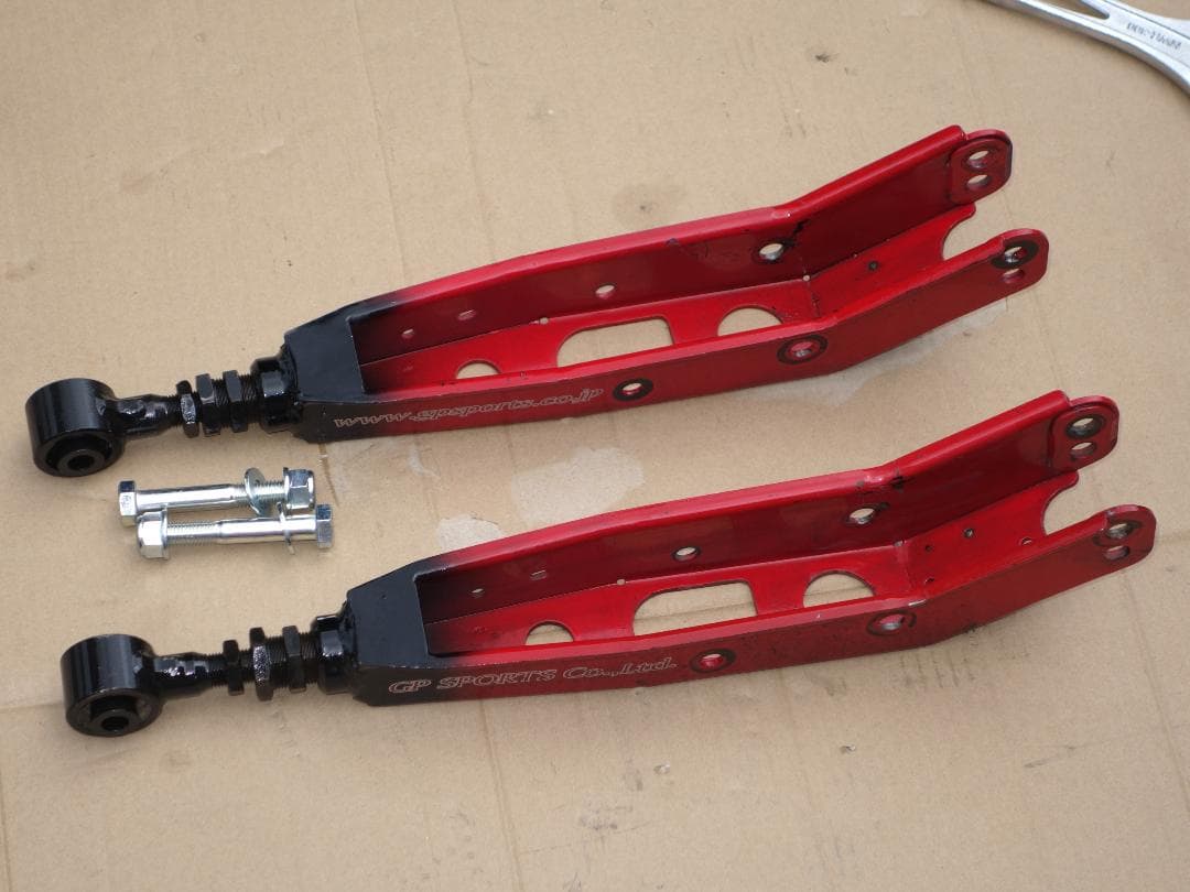 美品 GPスポーツ リア ロアアーム brz zn6 zn8 zd8 bm9