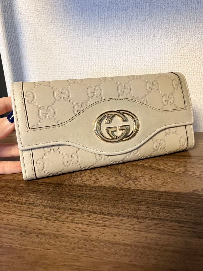 美品！GUCCI グッチ　GGマーモント　長財布