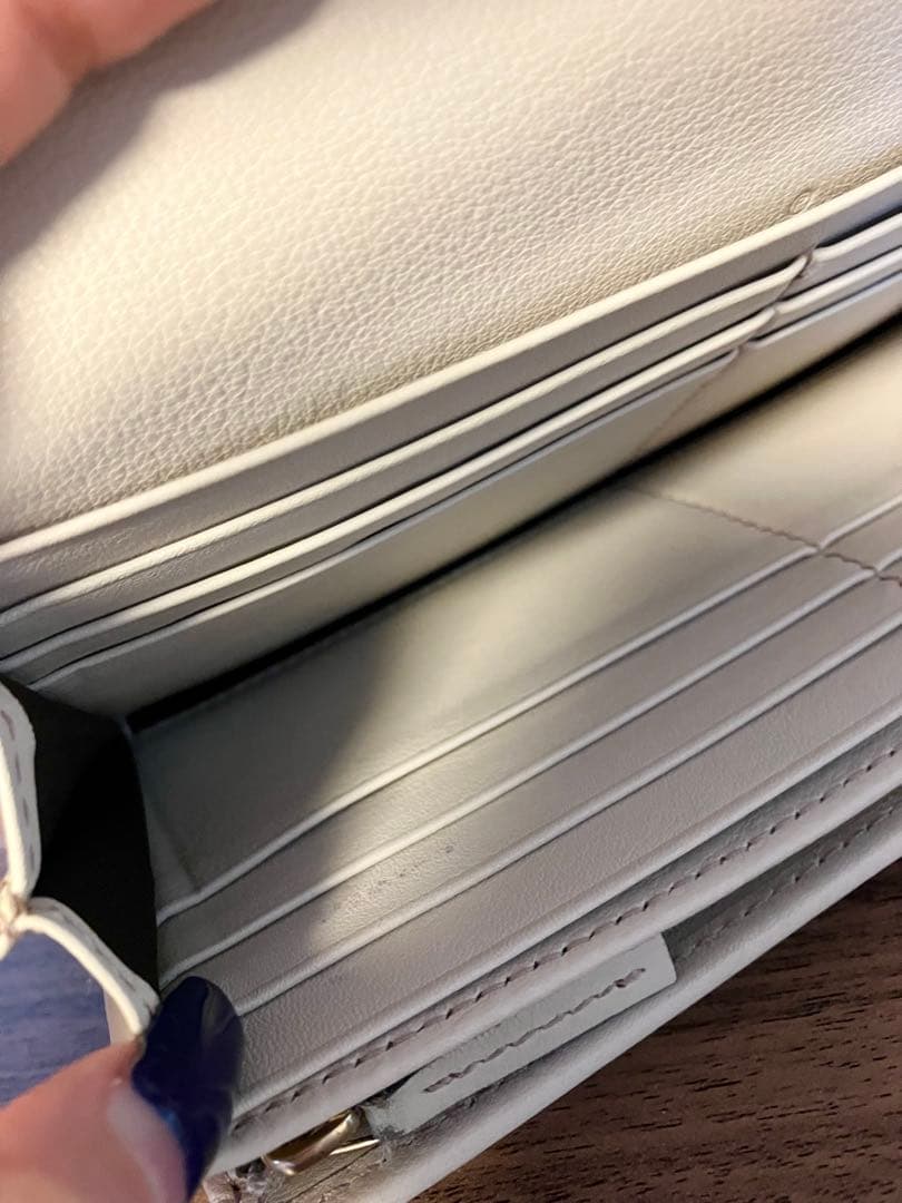 美品！GUCCI グッチ　GGマーモント　長財布