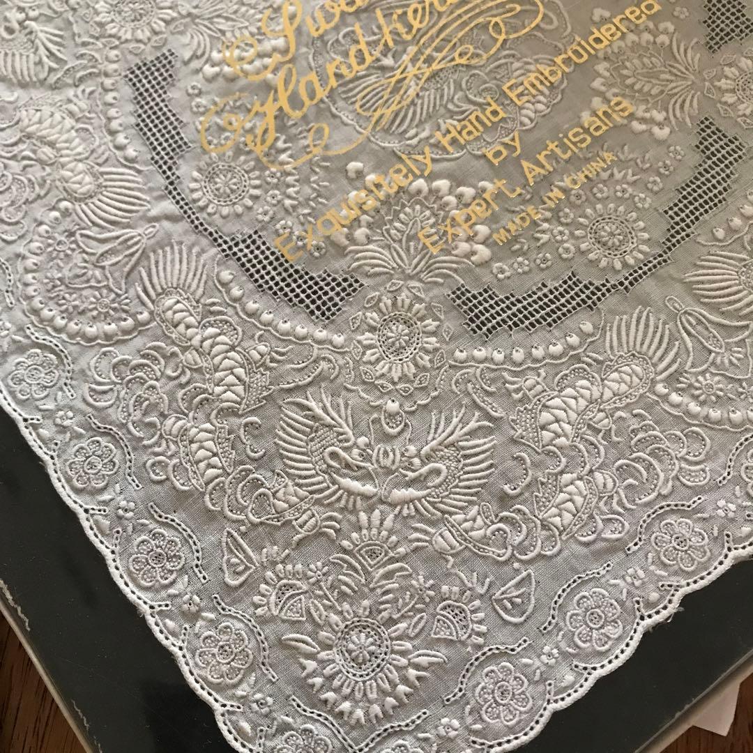 未使用 箱入り スワトウ ハンカチ 手刺繍 龍×龍 SWATOW スワトー