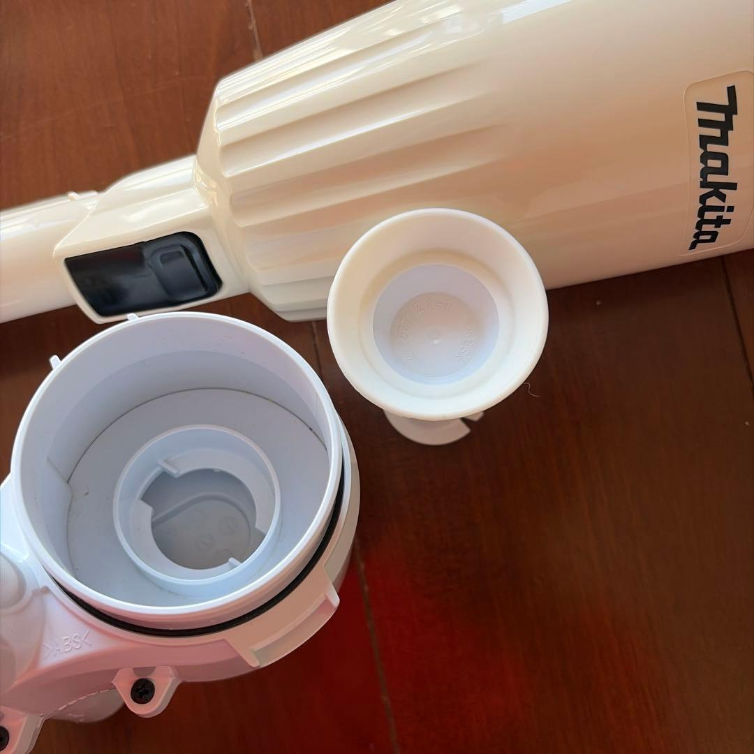 マキタ充電式クリーナバッテリ内蔵式サイクロンセット