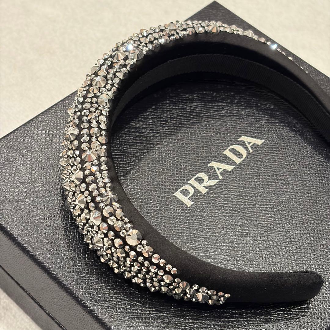 プラダ PRADA l Satin ヘッドバンド