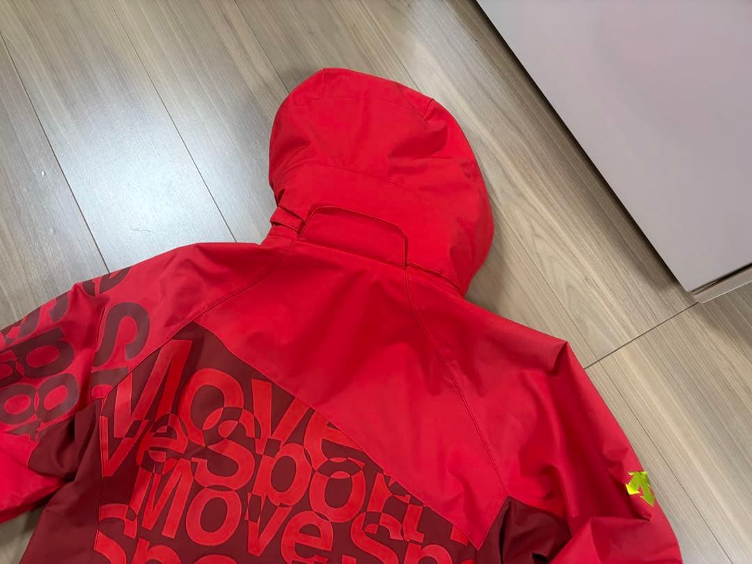 ★お洒落★デサント　ムーブスポーツ　スキーウエア 上下セット　SAJ デモ技術選