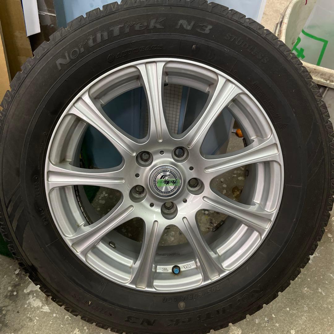 Nokian iTrek N3 16インチ タイヤホイールセット　スタッドレス