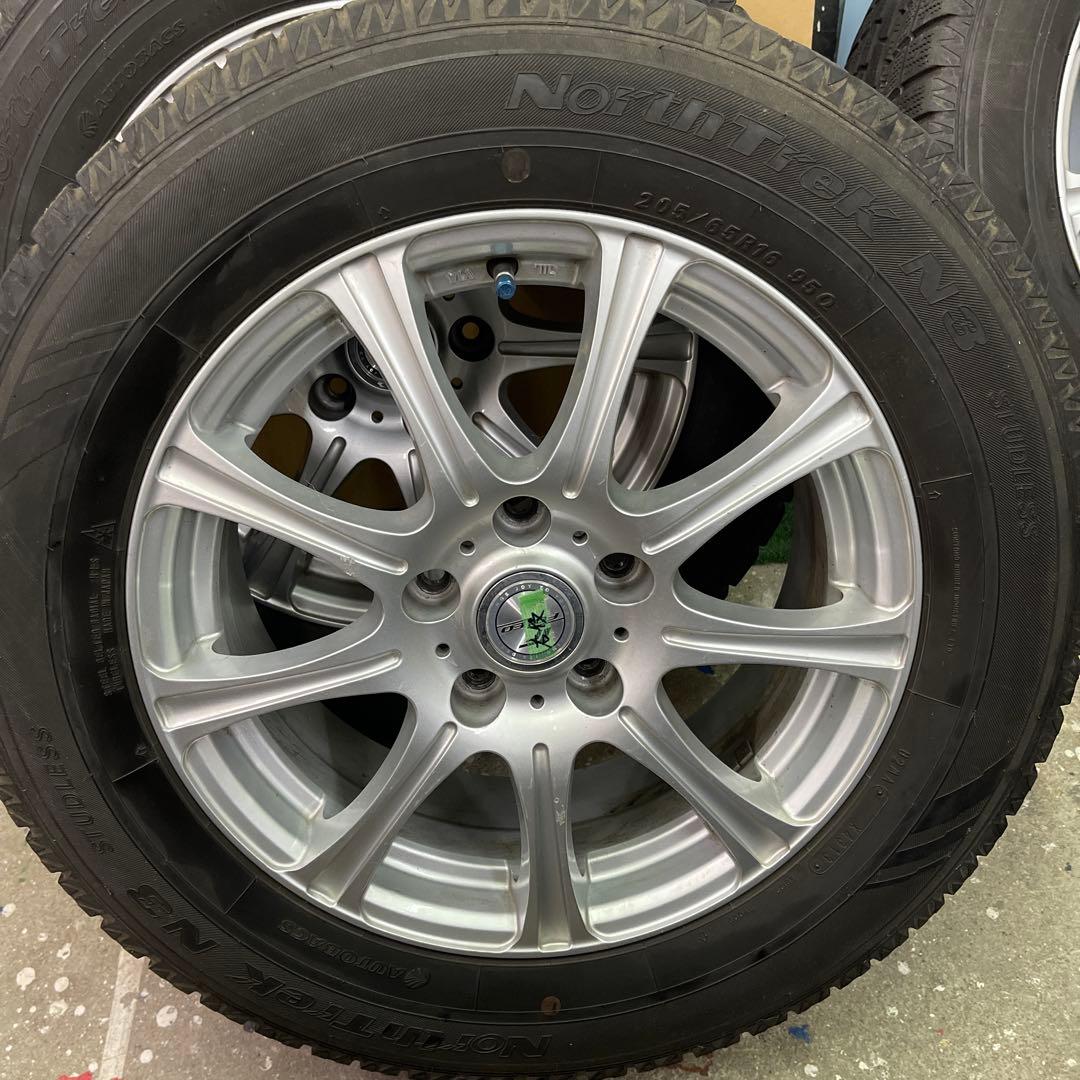 Nokian iTrek N3 16インチ タイヤホイールセット　スタッドレス