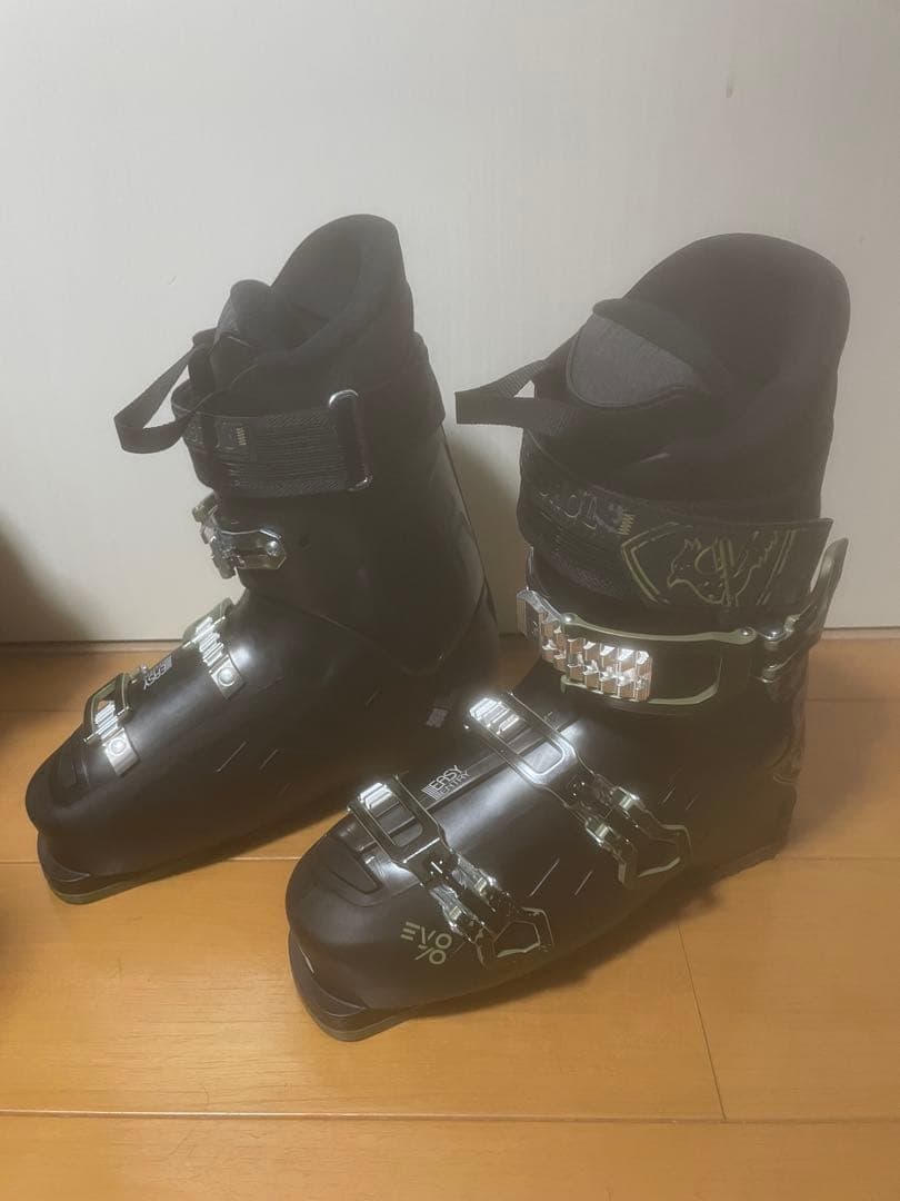 新品・未使用 ロシニョール EVO 70 25.5cm