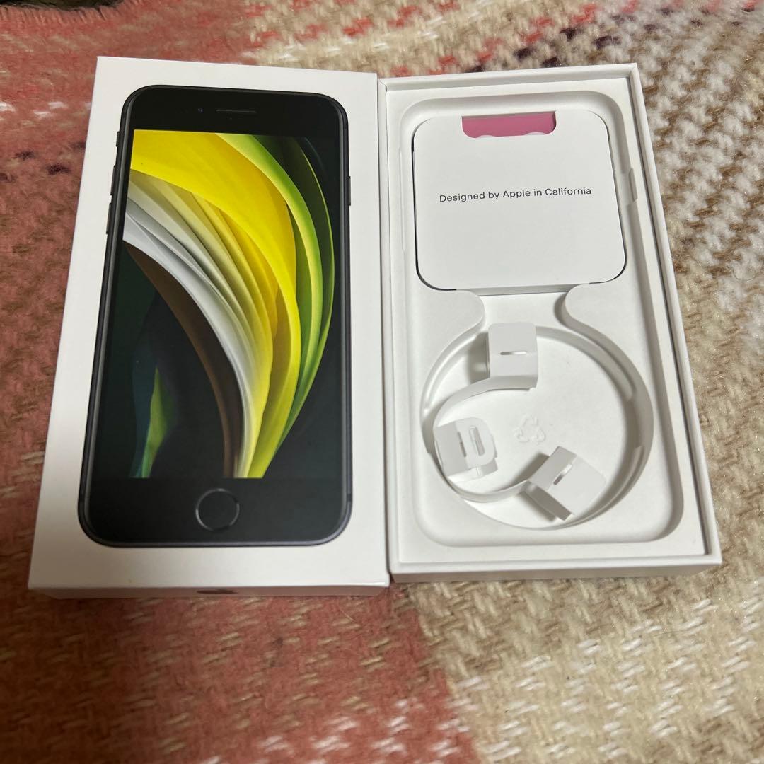 Apple iPhone SE 64GB ブラック