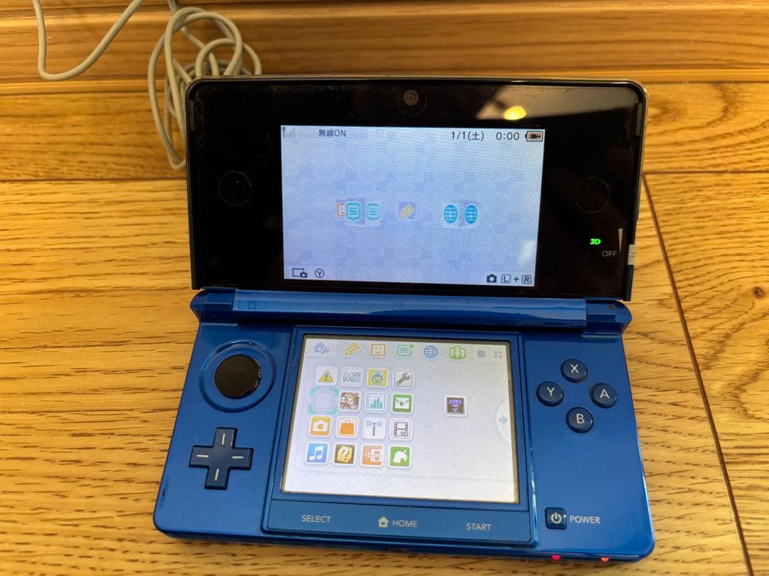 Nintendo 3DS 青 本体 + ソフト2本+DL済ソフト2本+充電器付