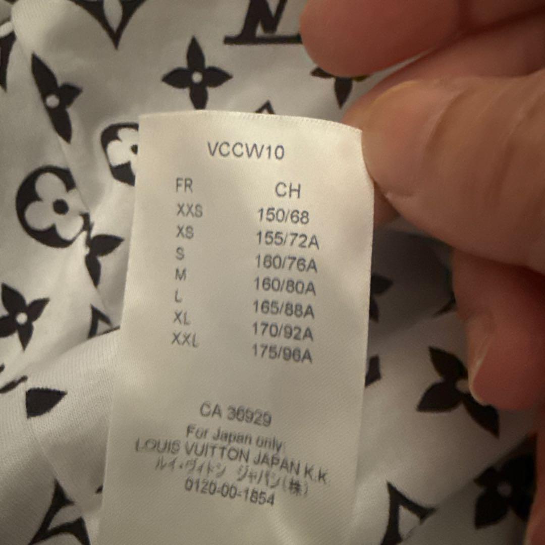 も*も様 クリスマスセール‼️Louis Vuitton 半袖Tシャツ M 黒/