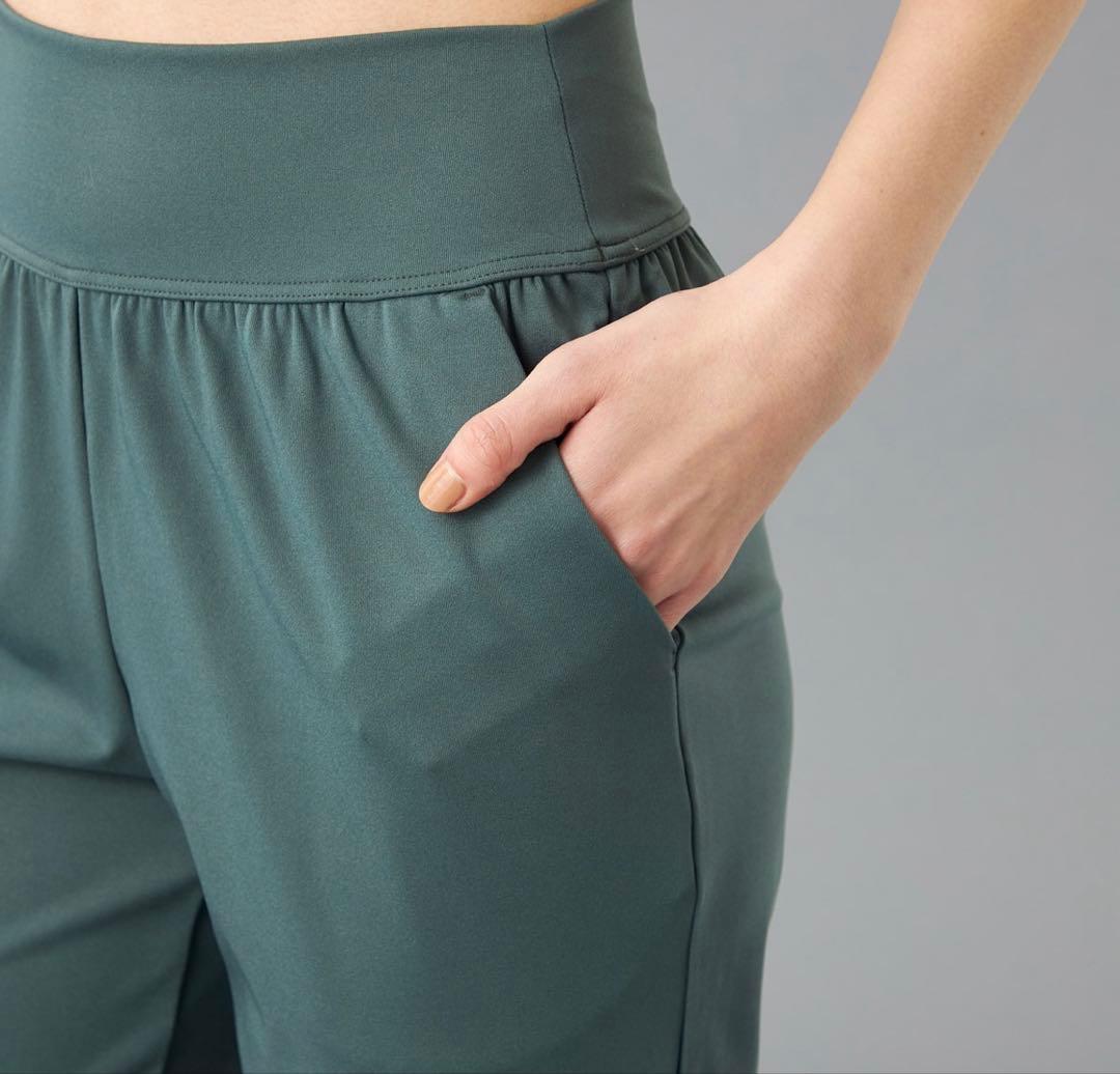 値下げ中【新品タグ付】チャコット ジョガーパンツ ヨガ