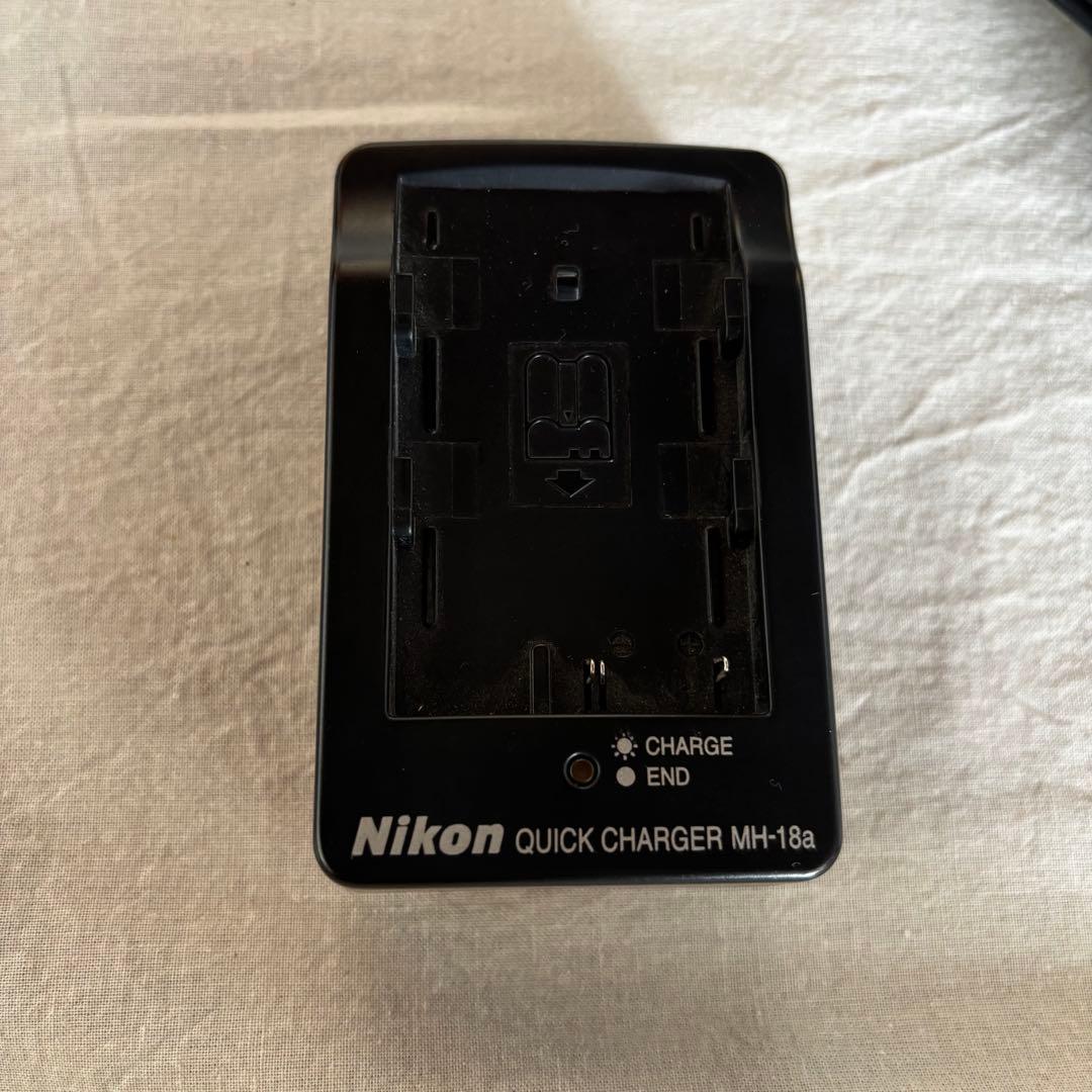 ◆Nikon D300 ◆デジタル一眼レフカメラ　完全ガイド付き　バッテリー付き