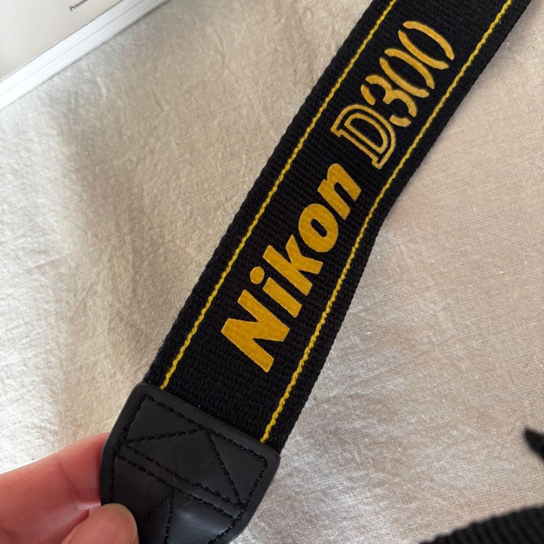 ◆Nikon D300 ◆デジタル一眼レフカメラ　完全ガイド付き　バッテリー付き