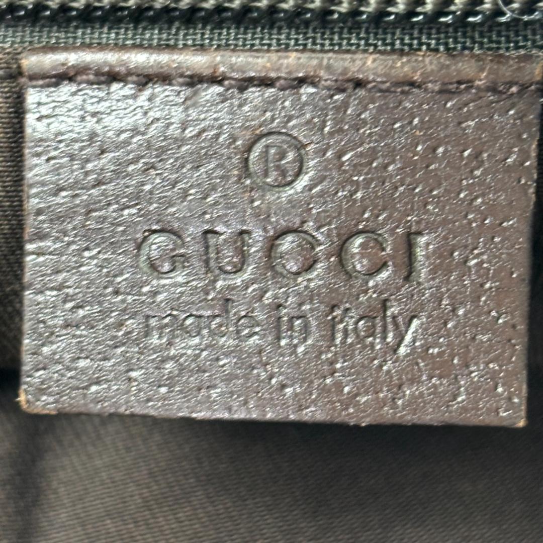 GUCCI GGキャンバス ショルダーバッグ