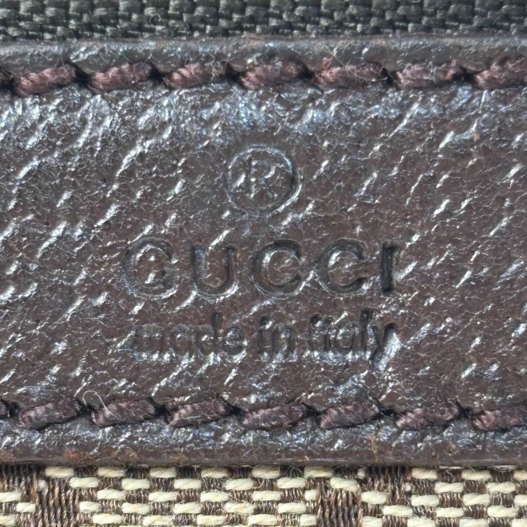 GUCCI GGキャンバス ショルダーバッグ