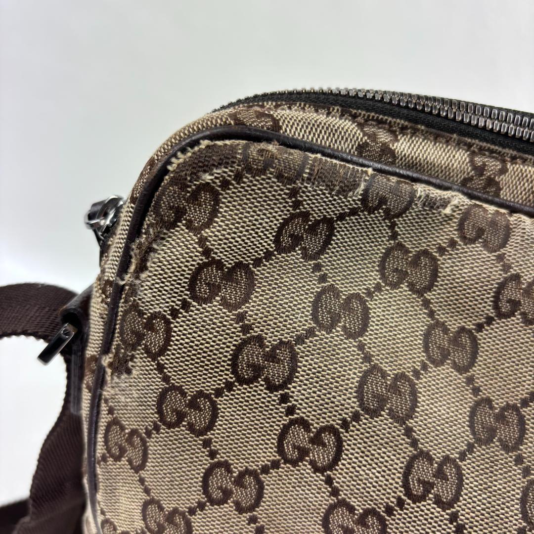 GUCCI GGキャンバス ショルダーバッグ