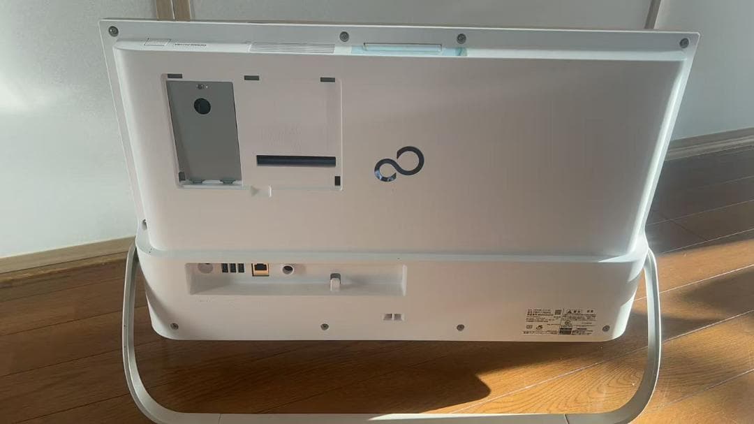 一体型中古パソコン富士通 FH77/B3（FMVF77B3KG）