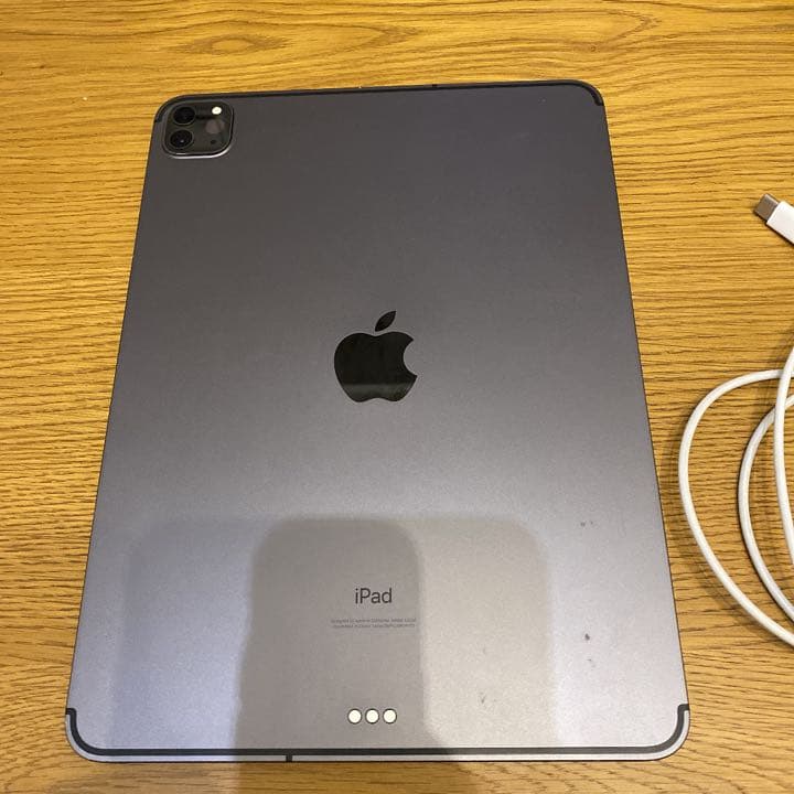 iPad Pro (第2世代)11インチ Liquid Retinaディスプレ…