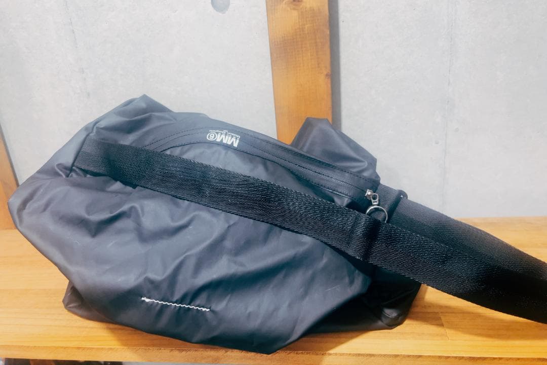 MM6 ナイロン ショルダーバッグ ブラック 中古