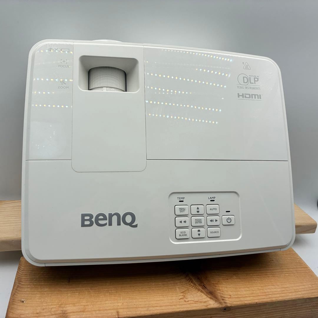 【使用32時間】BenQ DLPプロジェクタースタンダードモデルMS524