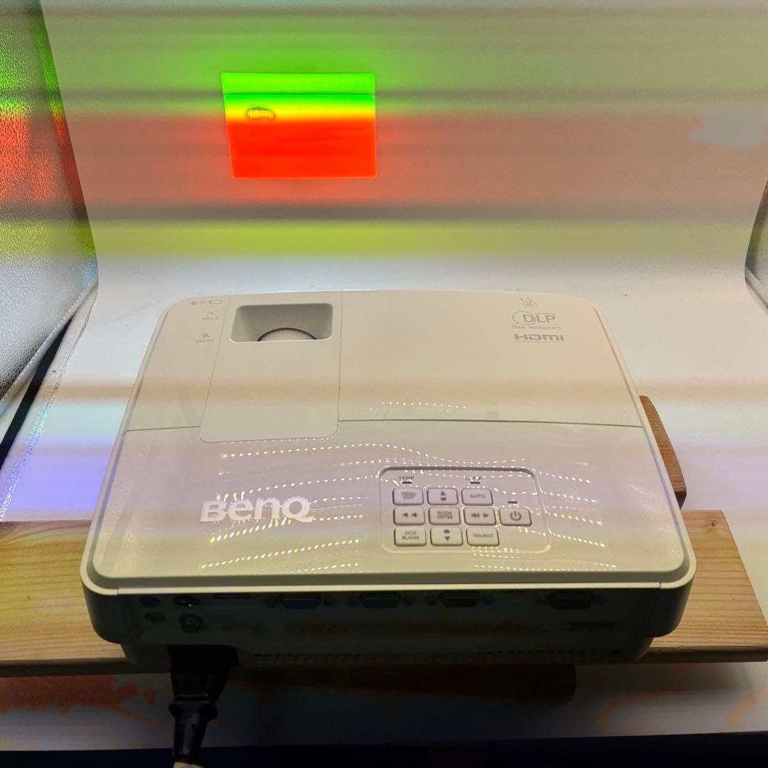 【使用32時間】BenQ DLPプロジェクタースタンダードモデルMS524