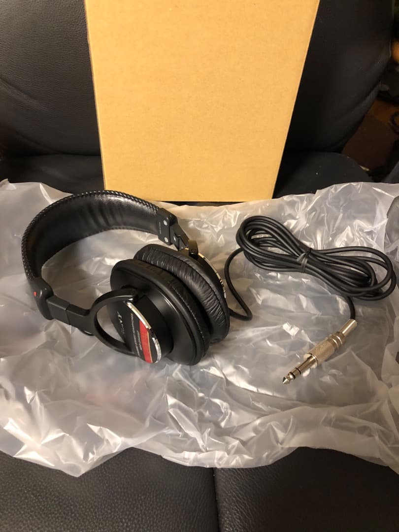 【新品未使用】SONY MDR-CD900ST 密閉型スタジオモニターヘッドホン