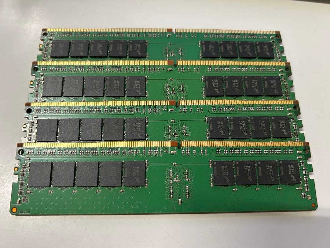 ド*ん様 計32GB(8GB×4枚) DDR4-2400T