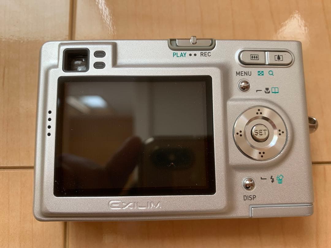 動作品　CASIO EXILIM ZOOM EX-Z4