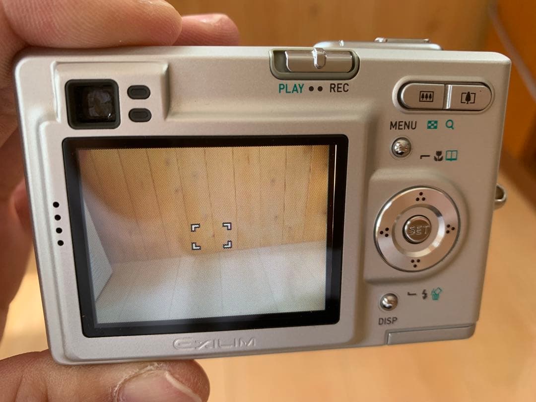 動作品　CASIO EXILIM ZOOM EX-Z4