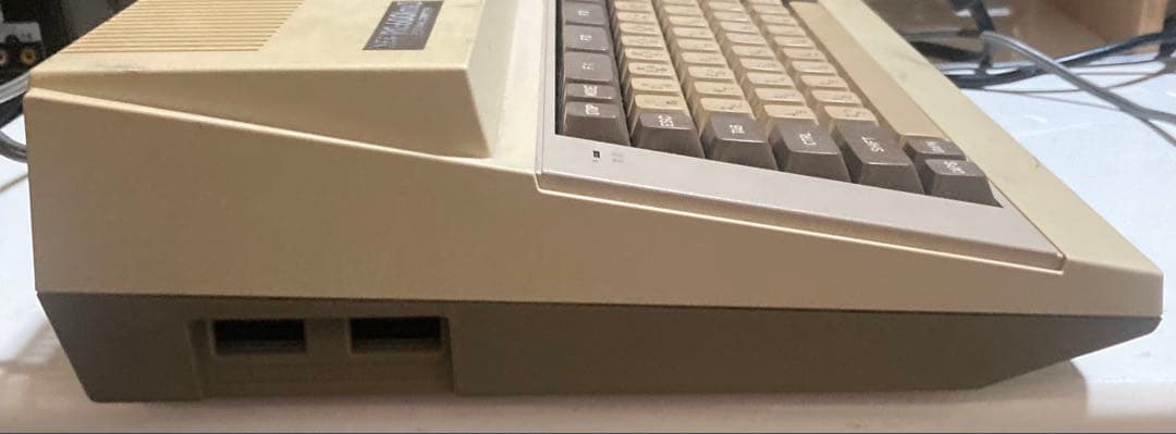 PC-6001mk2 本体　（コンデンサ交換済）