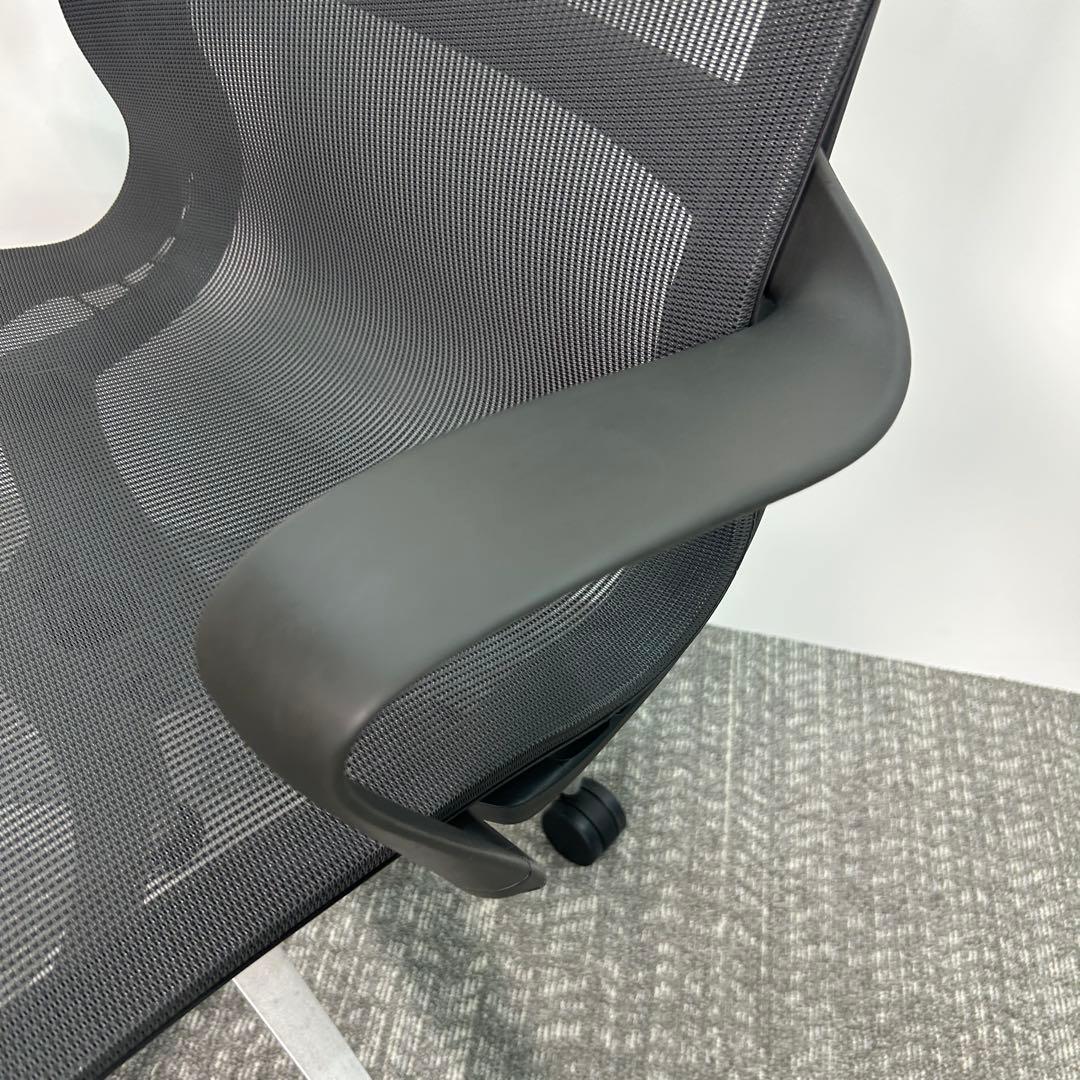 keni　Herman Miller.セトゥーチェア グレー系 メッシュ