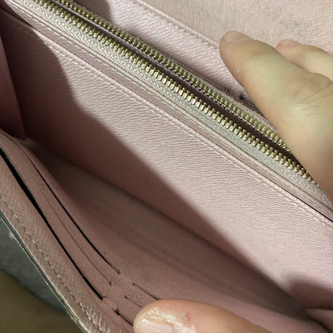 Louis Vuitton モノグラム 長財布　少し訳あり