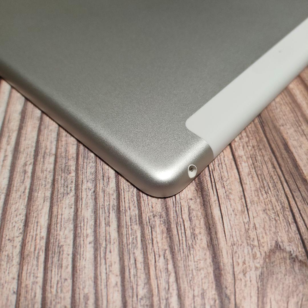 iPad 第8世代 32GB シルバー SIMフリー 超美品