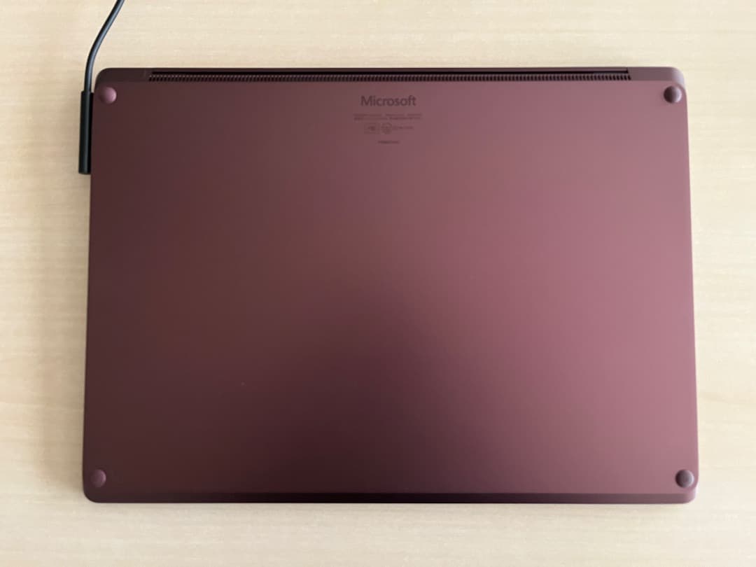 マイクロソフトSurface Laptop 8GB/256G/i5