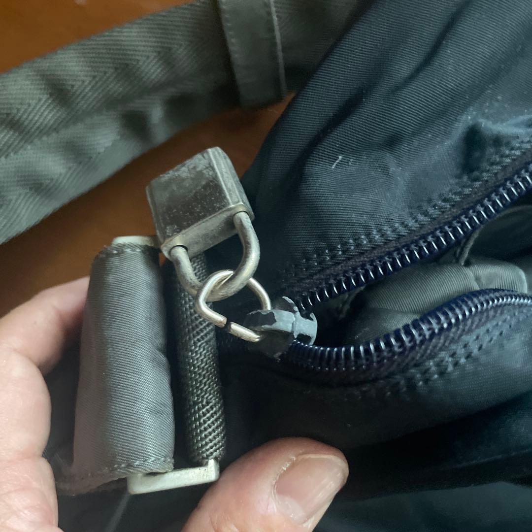 プラダスポーツ　ブラックナイロンバッグ