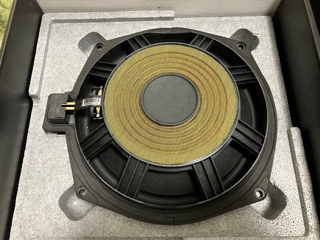 緋*色様 【Rockford Fosgate】 T3--SUBウーファー