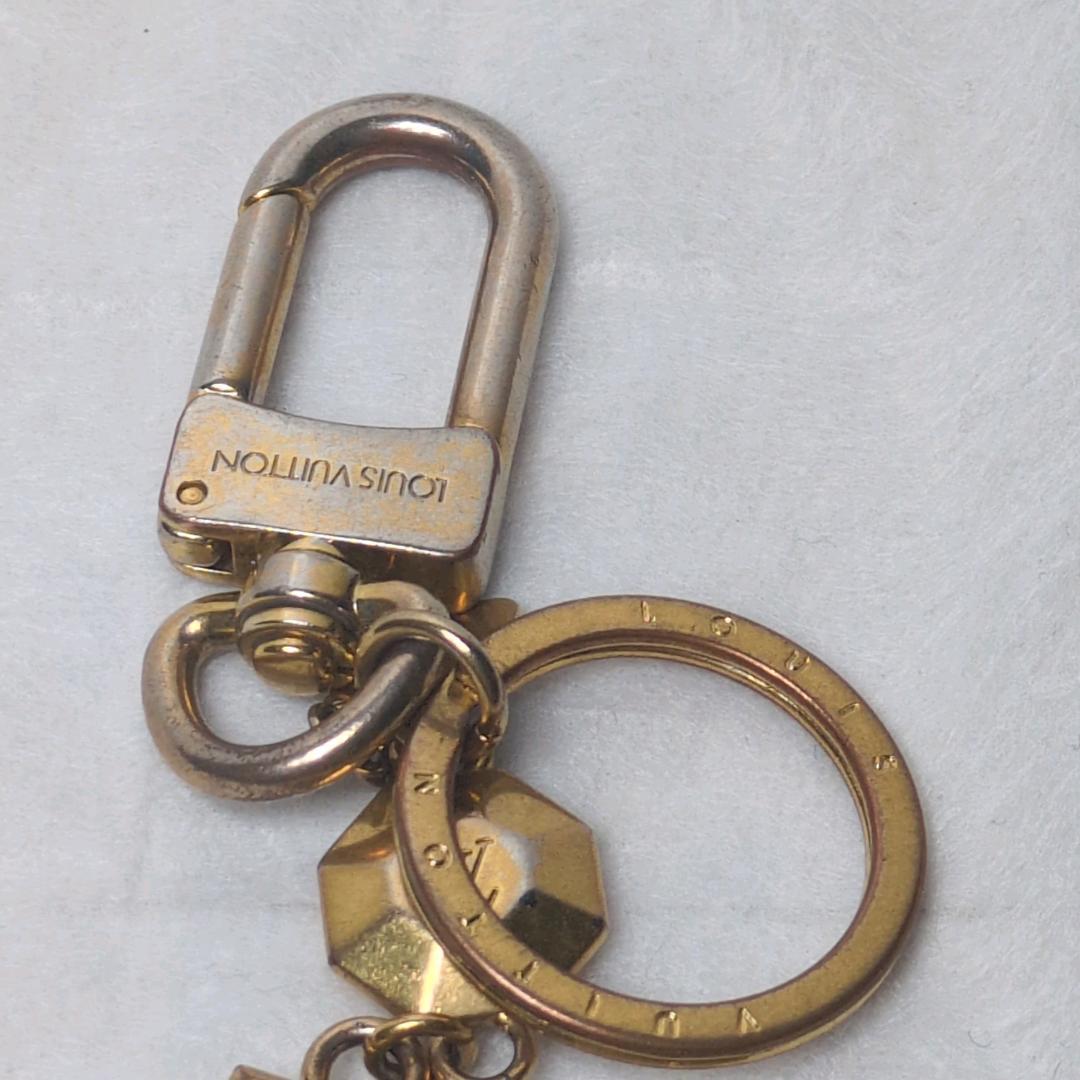 や*い様 Louis Vuitton ルイヴィトン　ゴールド キーホルダー　M6