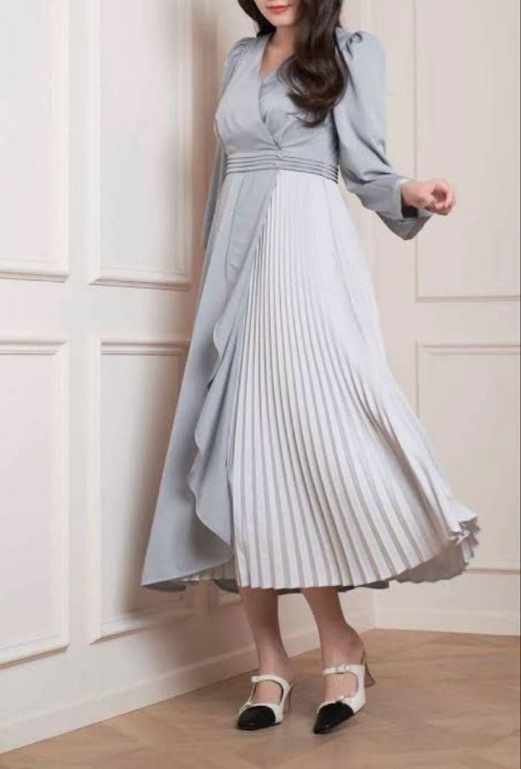 ワンピース herlipto Mayfair Ruffled Dress