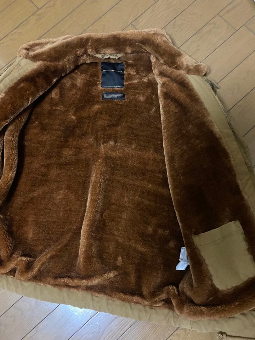 DEUS EX MACHINA ベージュミリタリージャケット