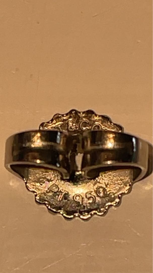 Tiffany プラチナ950 ダイヤモンド バイ ザ ヤード™ ピアス　片耳