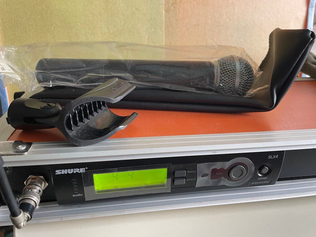 SHURE SLX4 -SM 58 ワイヤレスマイクセット ラックおまけ