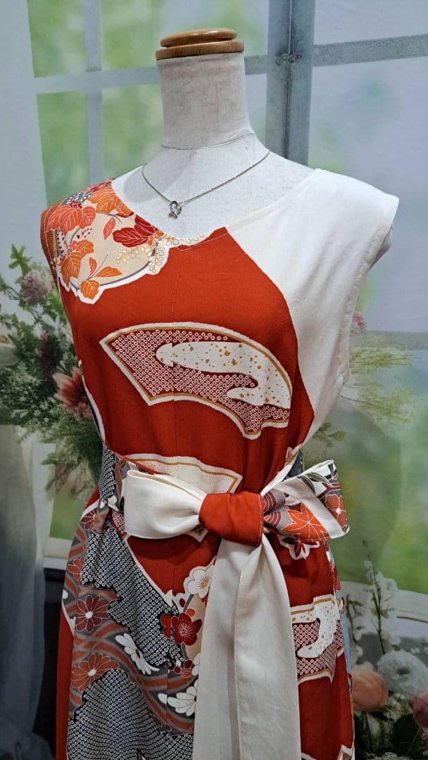 着物リメイク　ワンピース　ドレス　振袖　正絹　前後リバーシブル　ハンドメイド