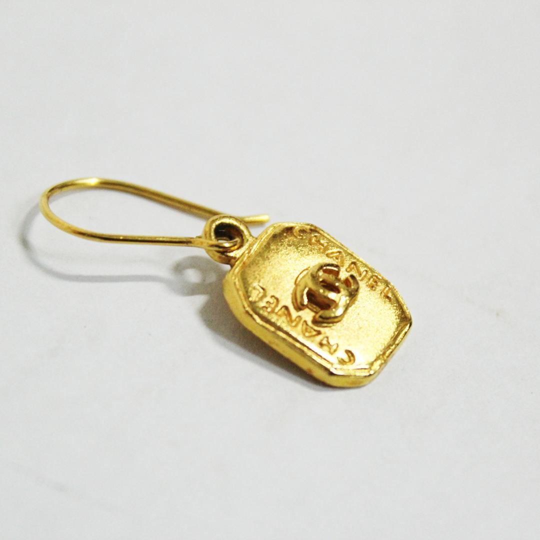 美品 シャネル ピアス ココマーク 片耳 フック型 ゴールド CHANEL