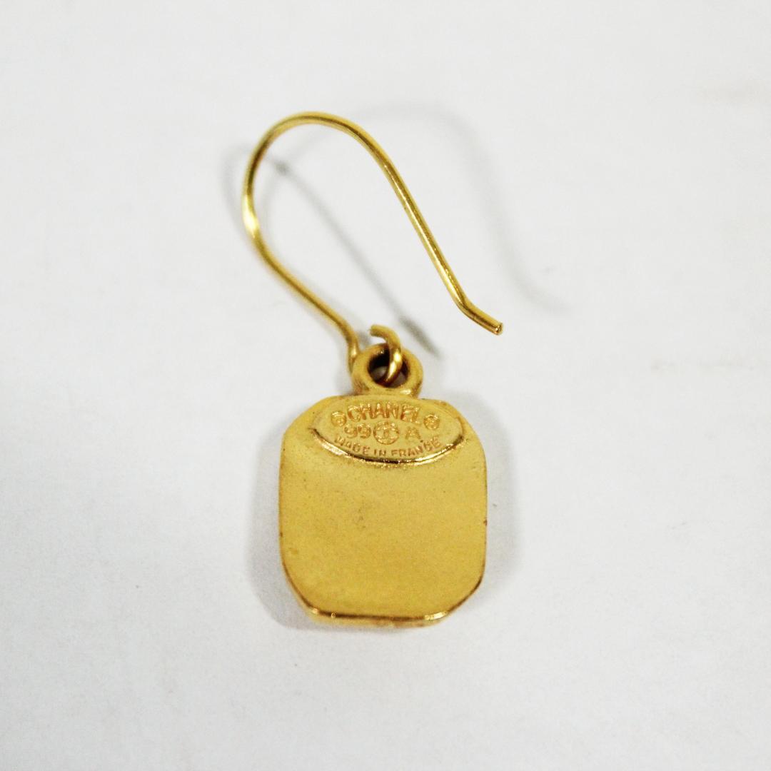 美品 シャネル ピアス ココマーク 片耳 フック型 ゴールド CHANEL